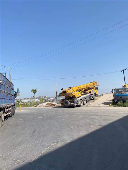 沾益区25吨吊车的租赁价格大概是多少？